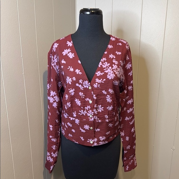 NWT Madewell Women’s Medium Red Cropped Pleated Blouse Fitted Long Sleeve - Picture 1 of 5